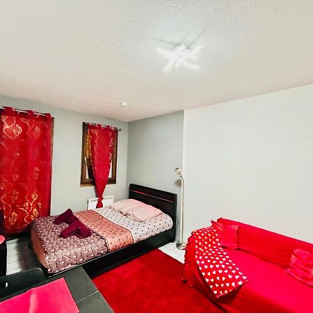 Апартаменты Le Red Escape A 15Min Du Centre Avec Parking Prive Gratuit Анси Экстерьер фото
